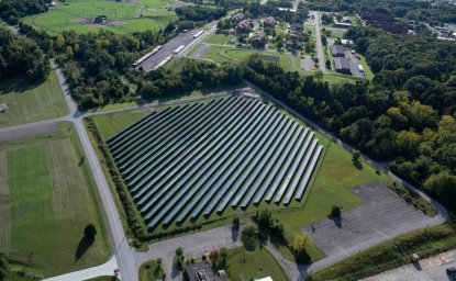 A 10,000-panel solar array at Fort Knox, Ky., sits on about 10 acres of land and can produce about 2.1 megawatts of power for the post.A 10,000-panel solar array at Fort Knox, Ky., sits on about 10 acres of land and can produce about 2.1 megawatts of power for the post.