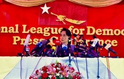 Aung San Suu Kyi at election campaign event, Yangon, Burma, November 1, 2015.